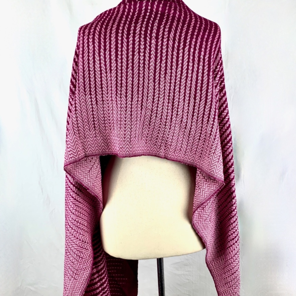 Soft Cotton Knit Long Shawl Lg Scarf Cranberry Decreasing Pink Stripes Excellent - Picture 2 of 10